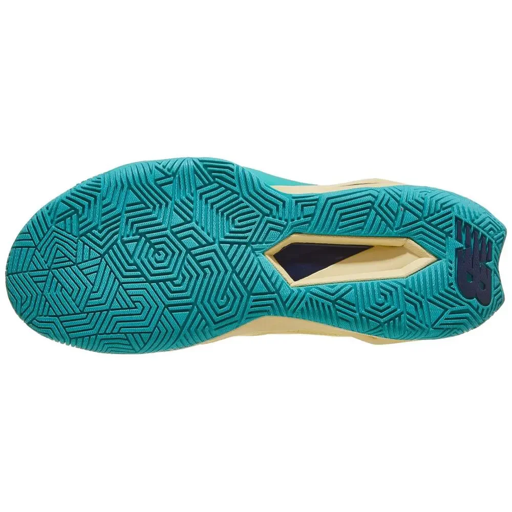 NWTNew Balance Women Tennis Shoe, Parchment/Nb Navy size 8.5 M
